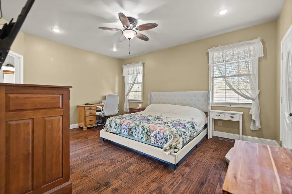 88 Hawkins Lane Clay City KY 40312