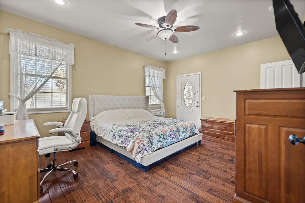88 Hawkins Lane Clay City KY 40312
