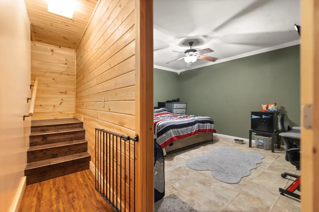 88 Hawkins Lane Clay City KY 40312