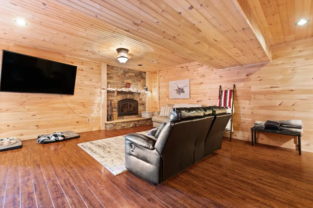 88 Hawkins Lane Clay City KY 40312