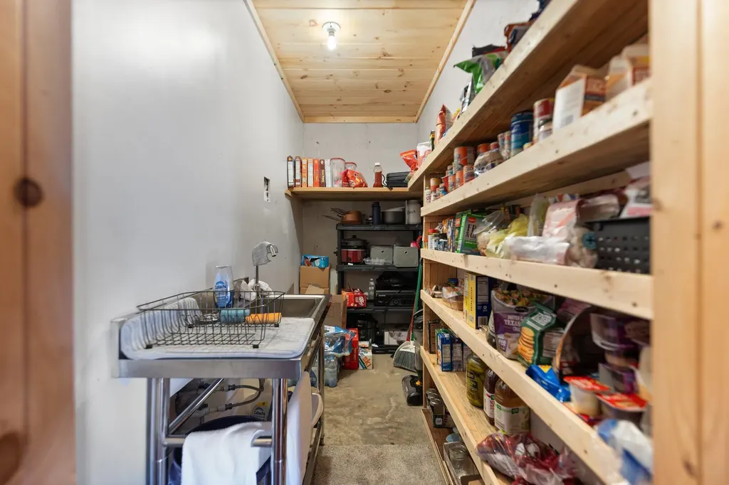 88 Hawkins Lane Clay City KY 40312
