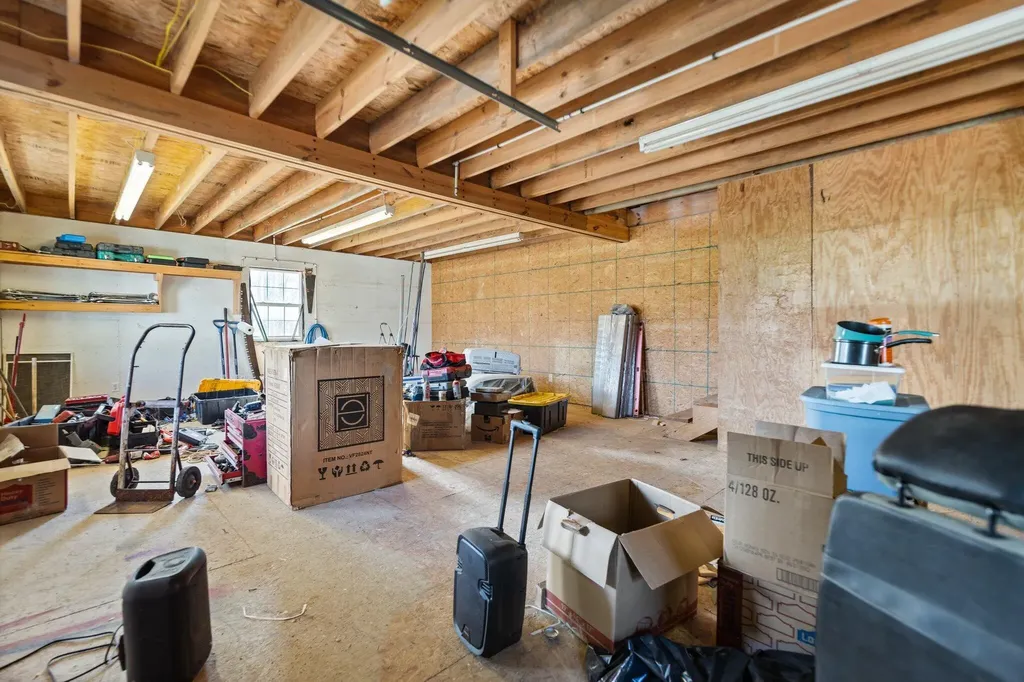 88 Hawkins Lane Clay City KY 40312