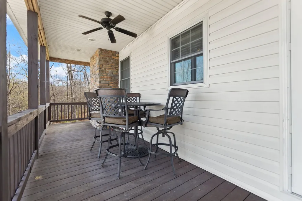 88 Hawkins Lane Clay City KY 40312
