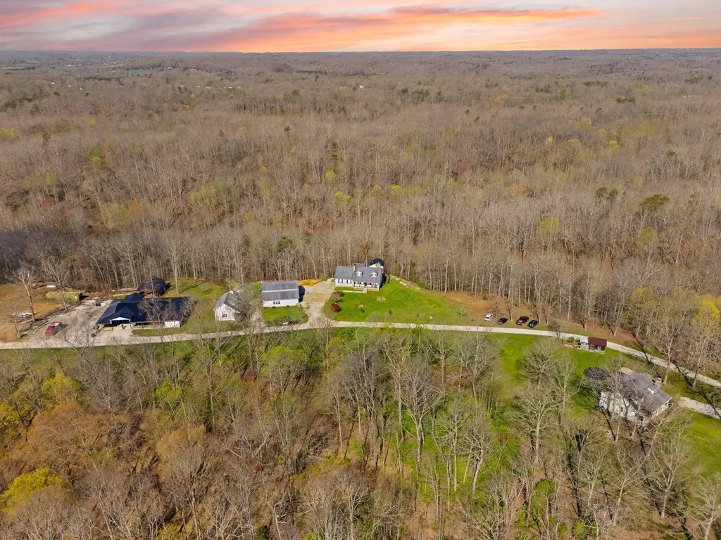 88 Hawkins Lane Clay City KY 40312