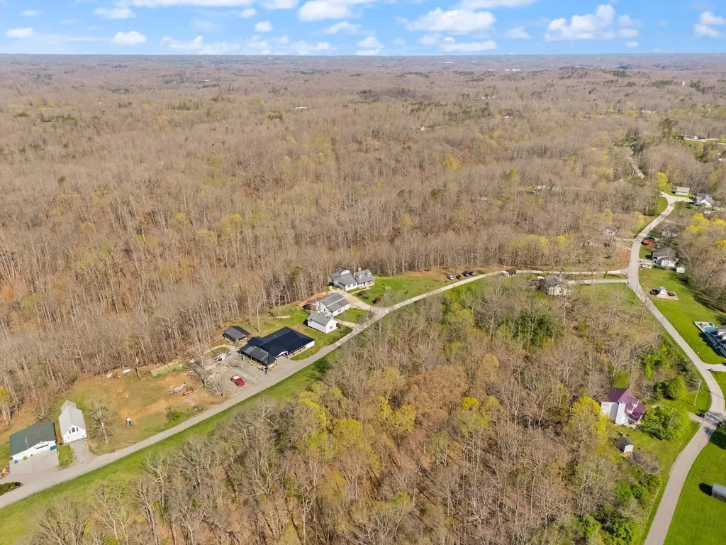 88 Hawkins Lane Clay City KY 40312