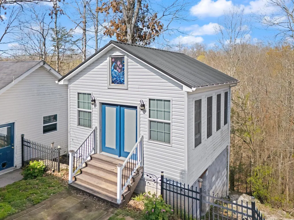 88 Hawkins Lane Clay City KY 40312