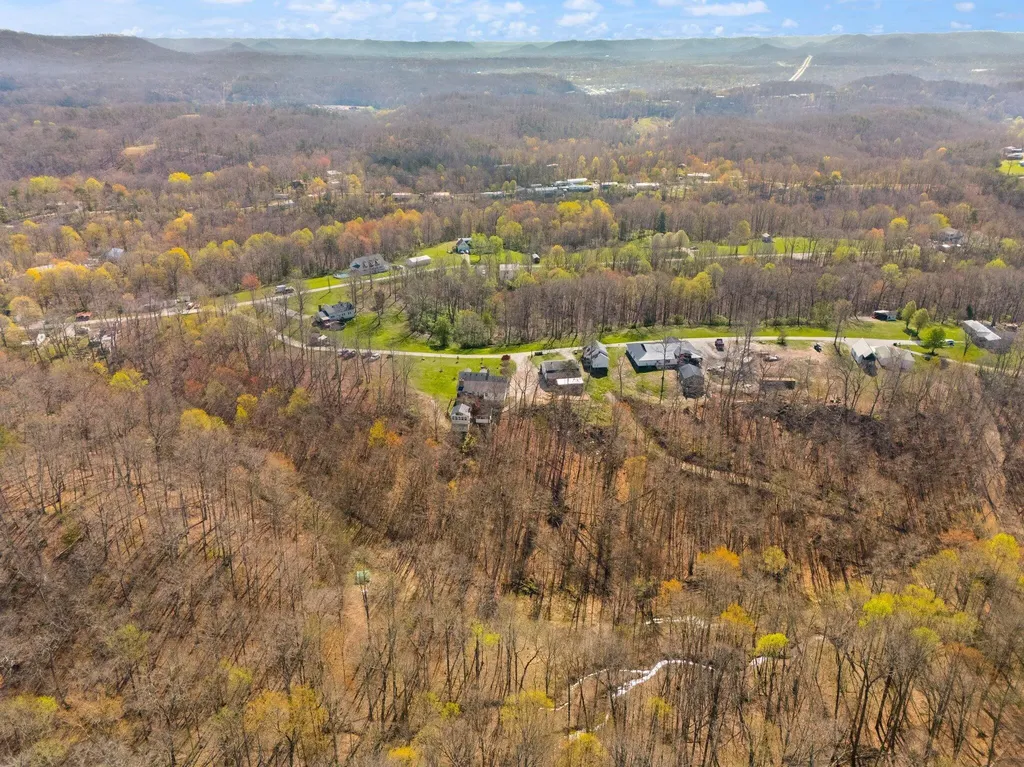 88 Hawkins Lane Clay City KY 40312