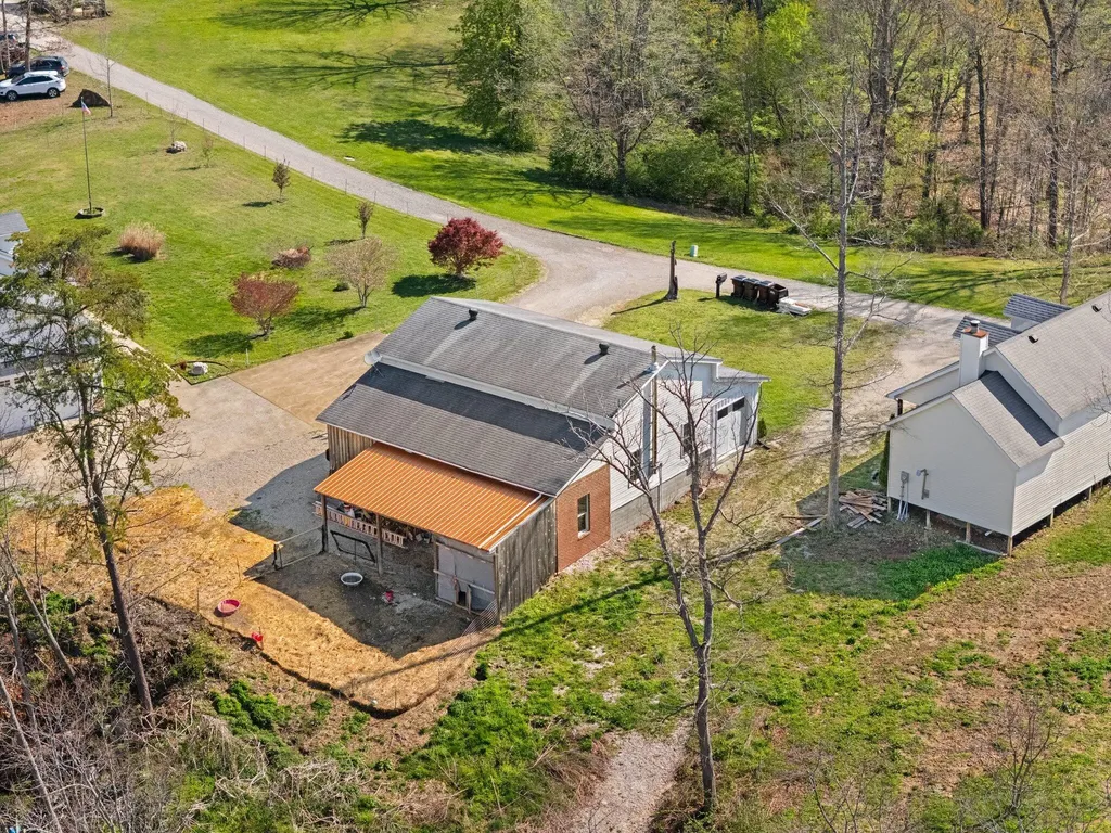 88 Hawkins Lane Clay City KY 40312