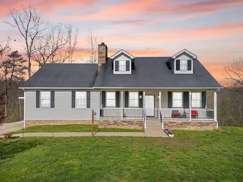 88 Hawkins Lane Clay City KY 40312