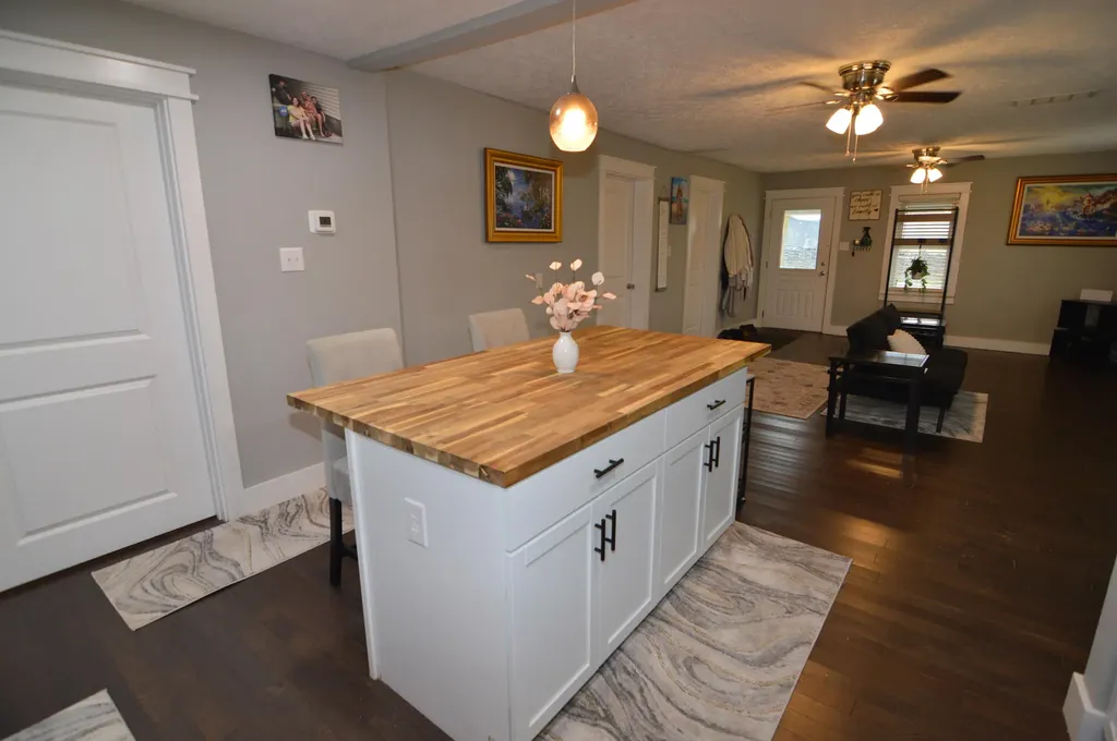 1278 Elm Fork Road Nicholasville KY 40356