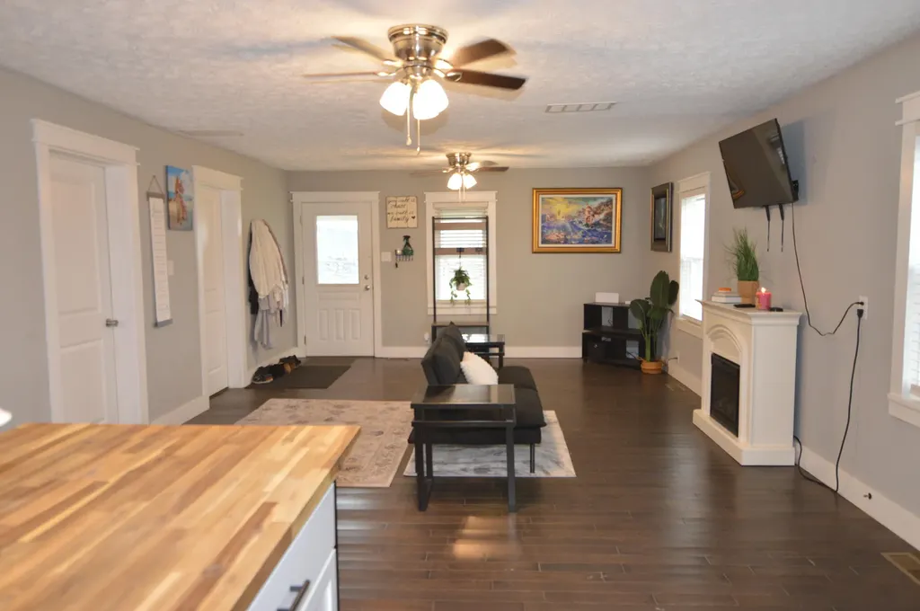 1278 Elm Fork Road Nicholasville KY 40356