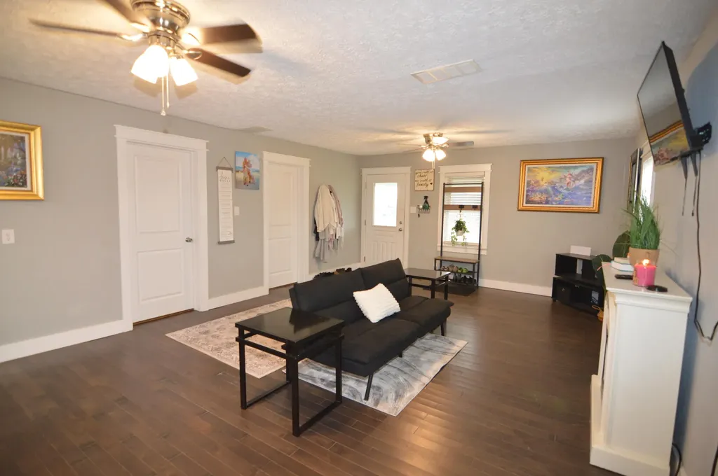 1278 Elm Fork Road Nicholasville KY 40356