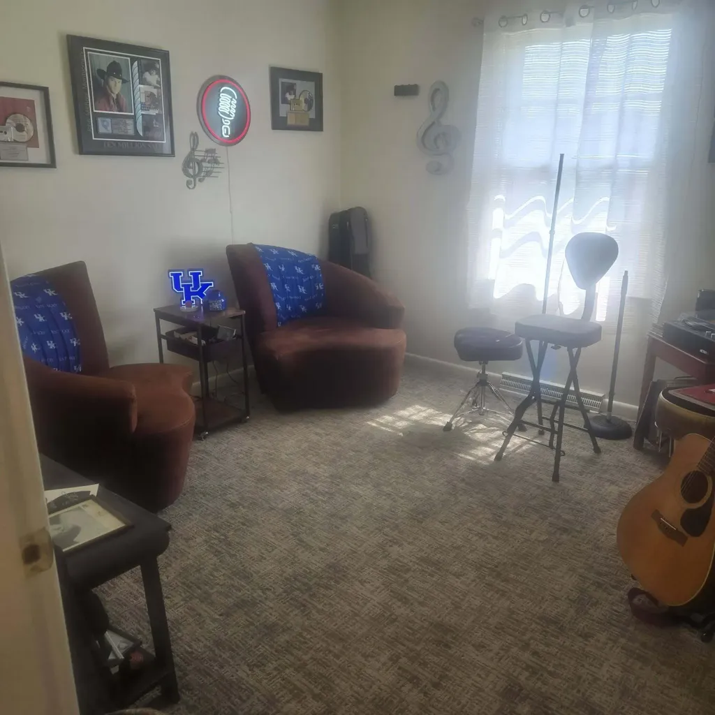 523 Perkins Avenue Danville KY 40422