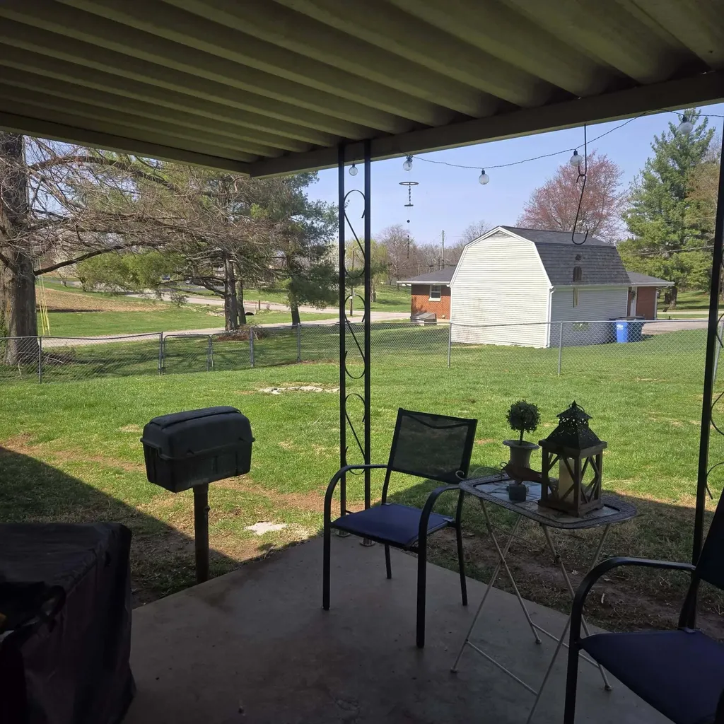 523 Perkins Avenue Danville KY 40422