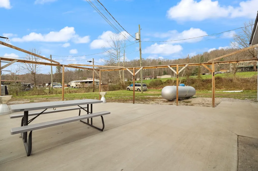 9335 Cranston Road Morehead KY 40351