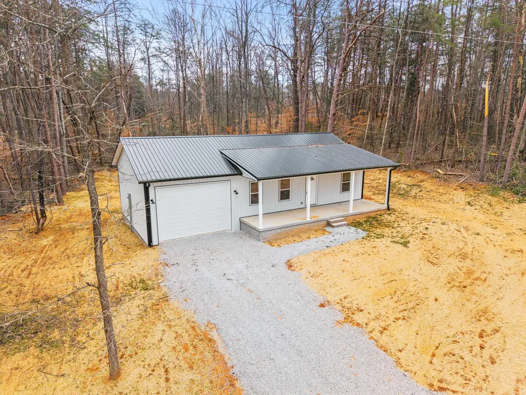 221 Pine Tree Circle Drive Nancy KY 42544