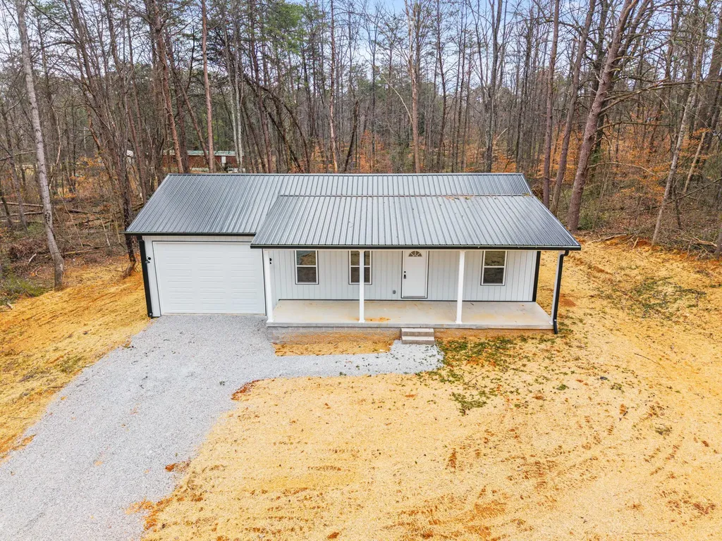 221 Pine Tree Circle Drive Nancy KY 42544