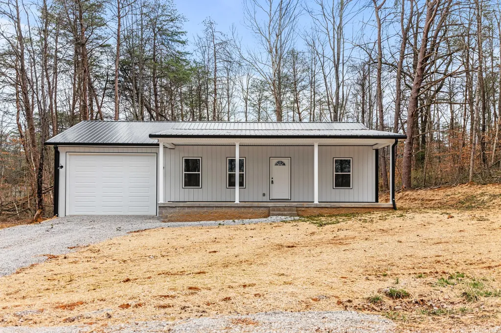 221 Pine Tree Circle Drive Nancy KY 42544