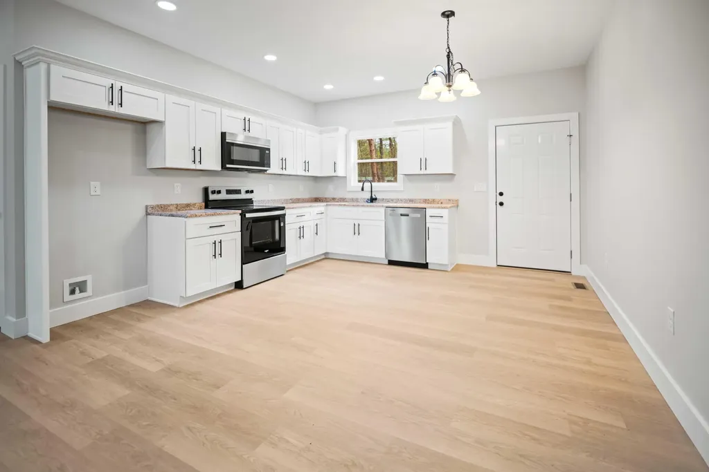 221 Pine Tree Circle Drive Nancy KY 42544