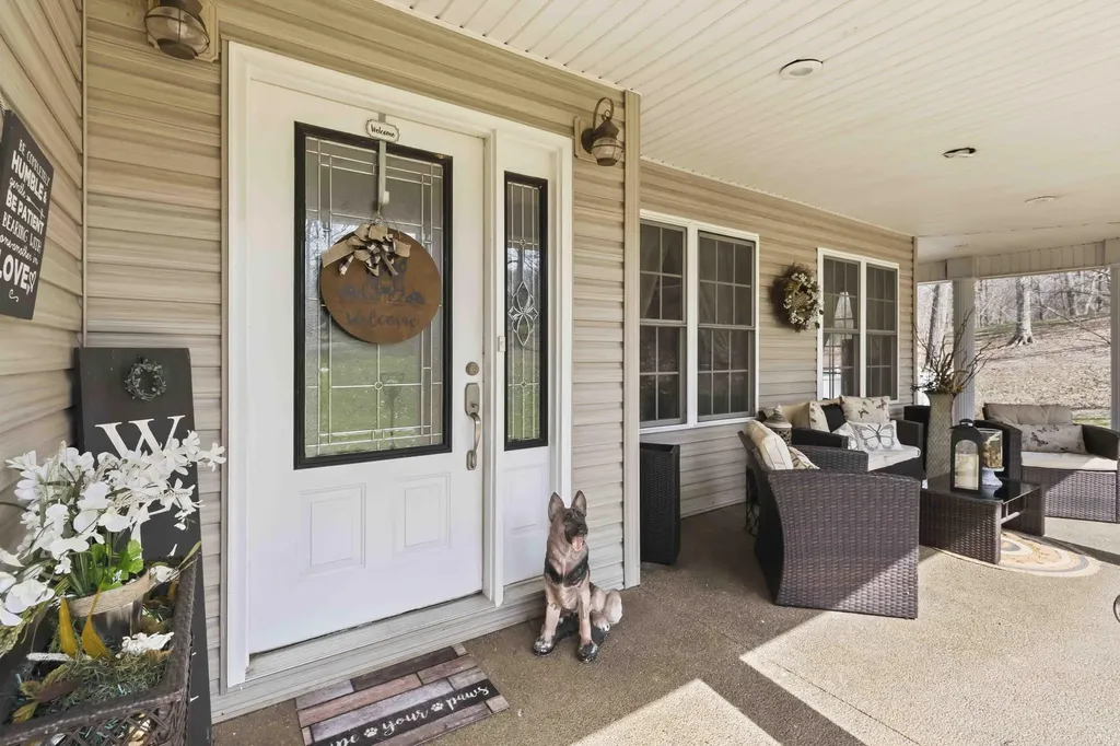 398 Carriage Lane Jamestown KY 42629