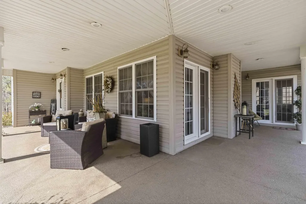 398 Carriage Lane Jamestown KY 42629