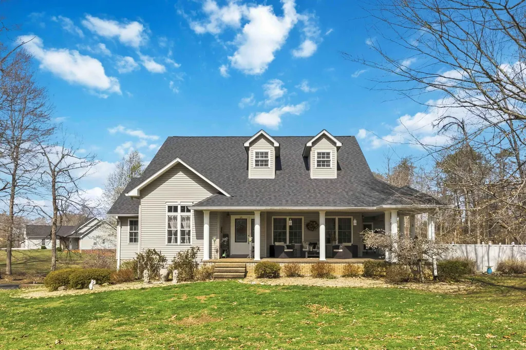 398 Carriage Lane Jamestown KY 42629