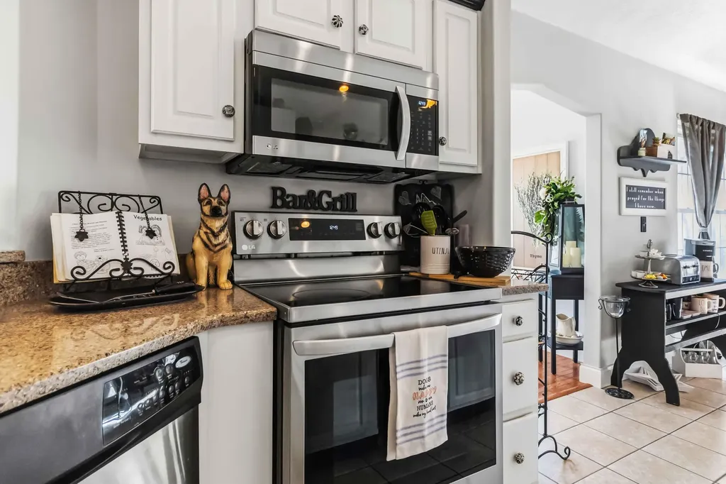 398 Carriage Lane Jamestown KY 42629