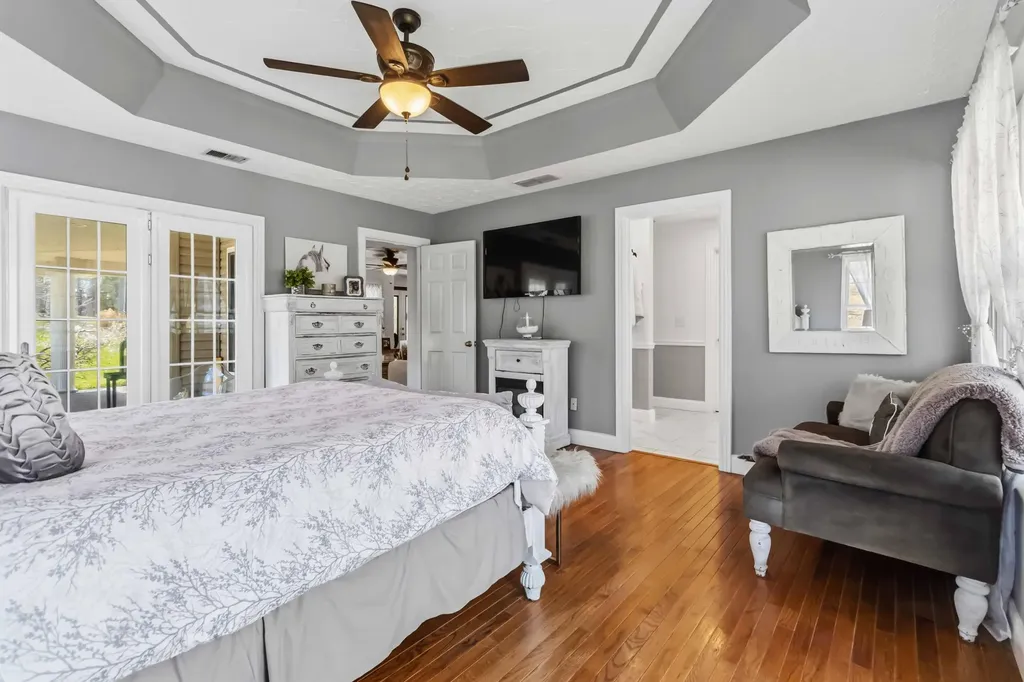 398 Carriage Lane Jamestown KY 42629