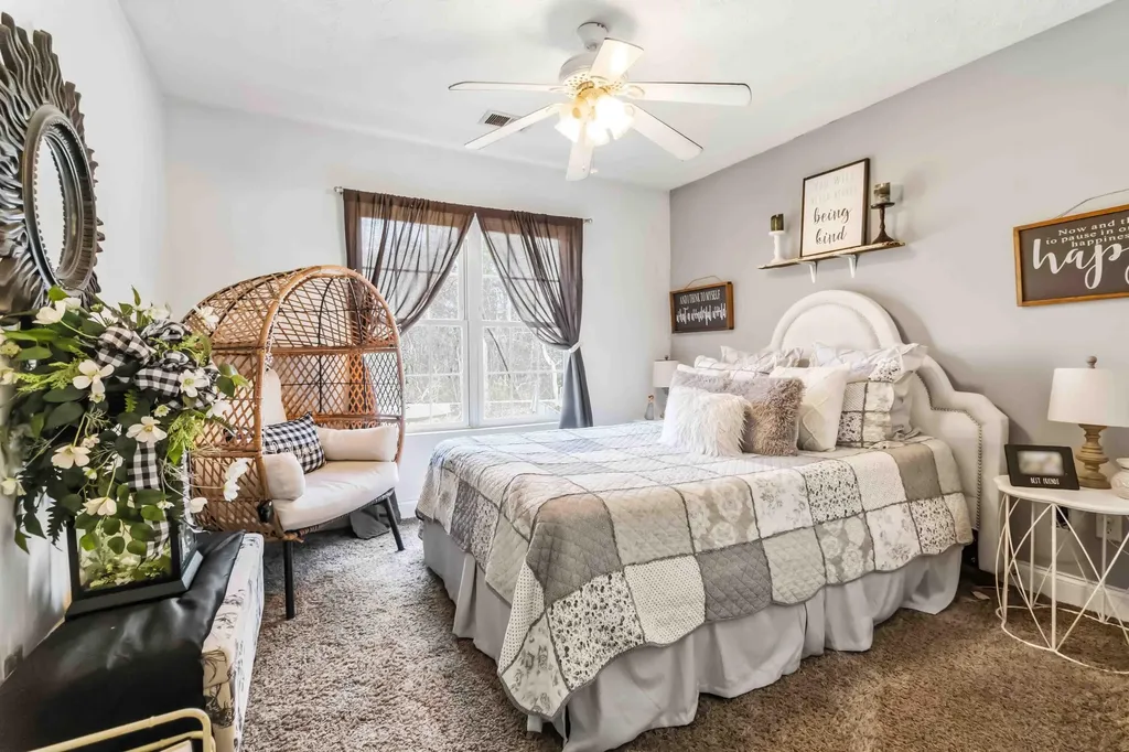 398 Carriage Lane Jamestown KY 42629