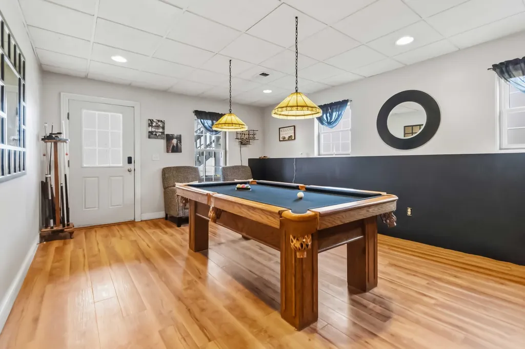 398 Carriage Lane Jamestown KY 42629