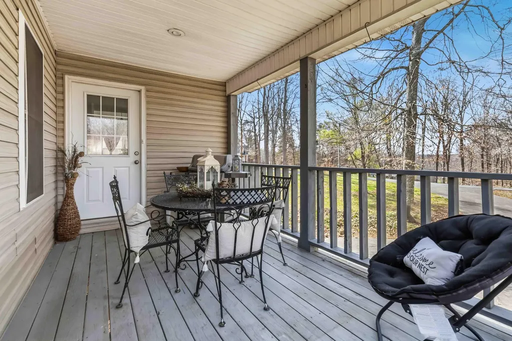 398 Carriage Lane Jamestown KY 42629