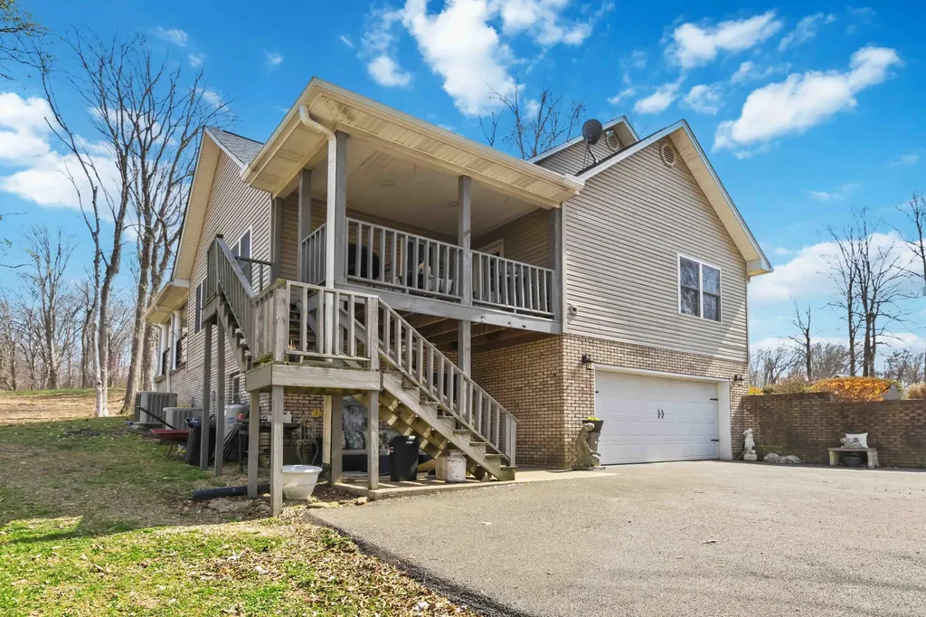 398 Carriage Lane Jamestown KY 42629