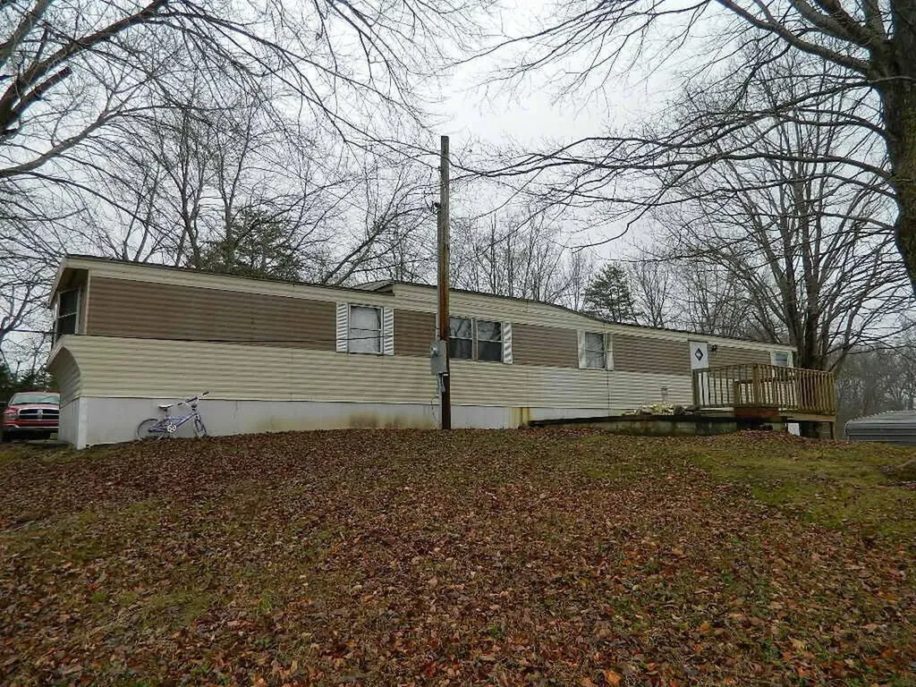 150 Brown Ridge Road Irvine KY 40336