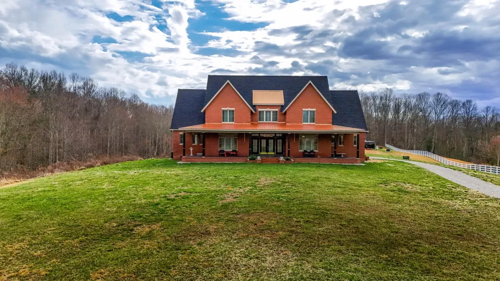 128 Marcum Trail East Bernstadt KY 40729