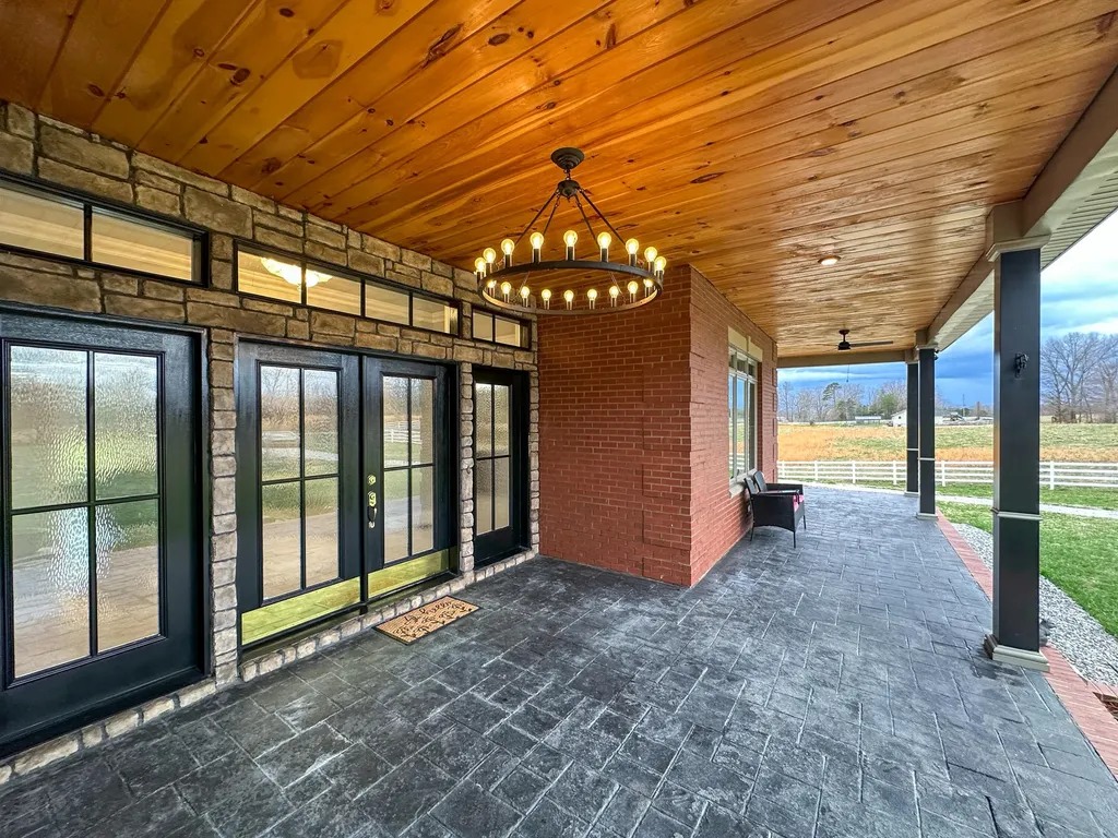 128 Marcum Trail East Bernstadt KY 40729
