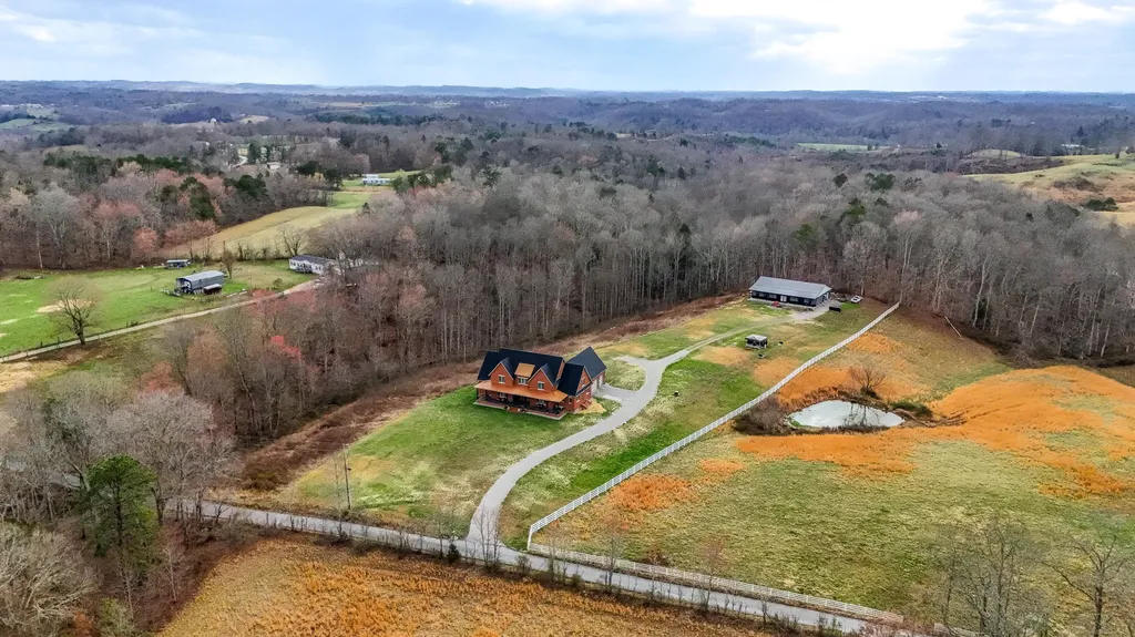 128 Marcum Trail East Bernstadt KY 40729