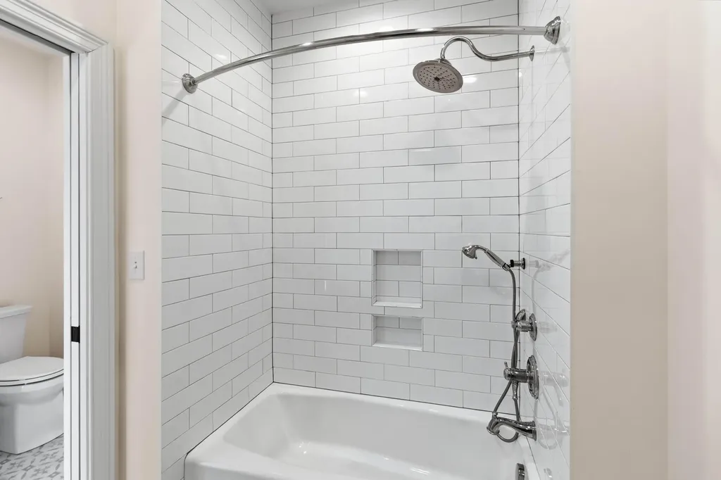 2584 Cayman Heights Lexington KY 40509