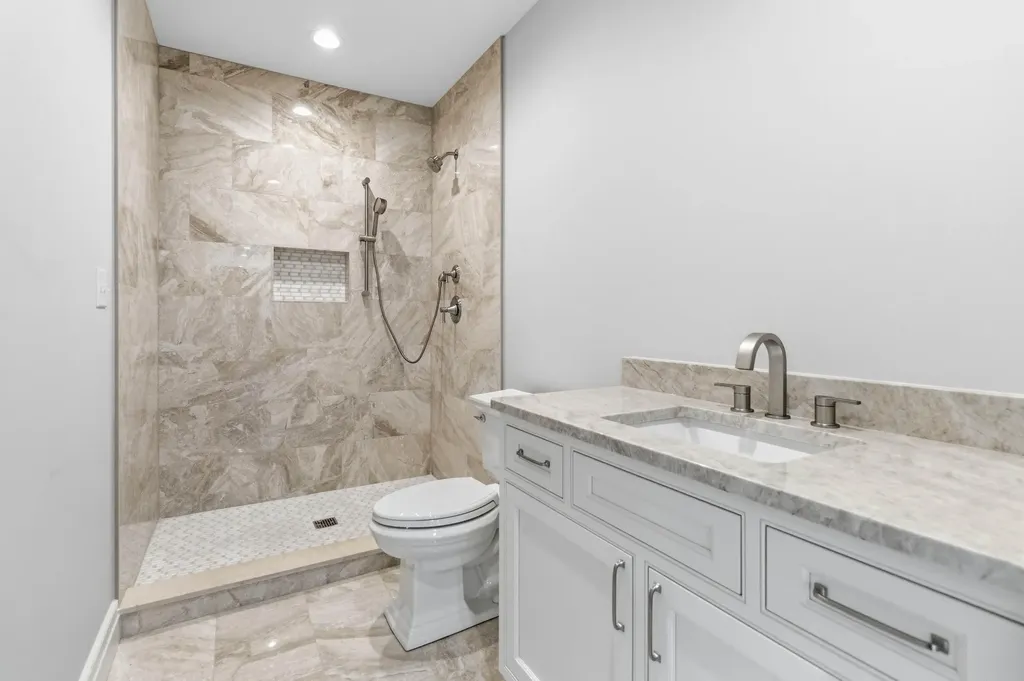 2584 Cayman Heights Lexington KY 40509
