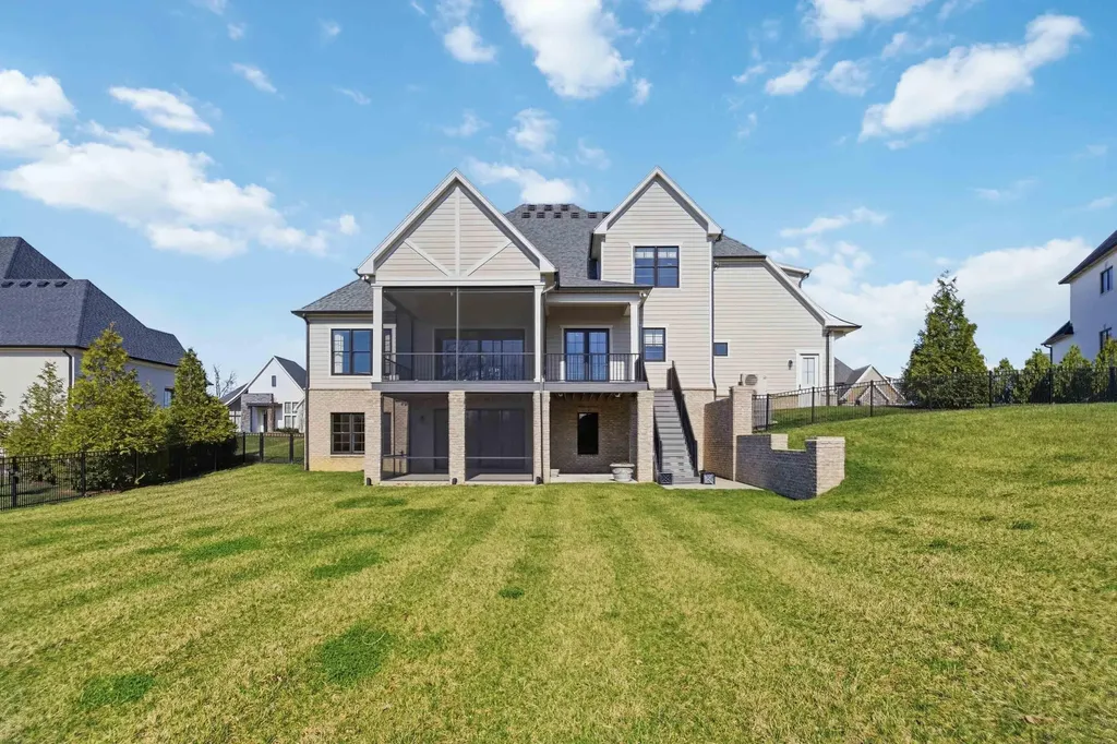 2584 Cayman Heights Lexington KY 40509