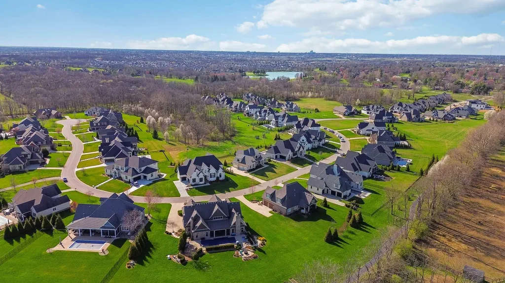 2584 Cayman Heights Lexington KY 40509
