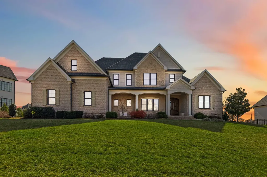 2584 Cayman Heights Lexington KY 40509