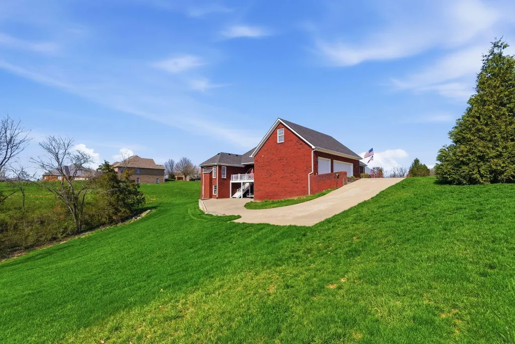 149 Hickory Meadows Drive Richmond KY 40475