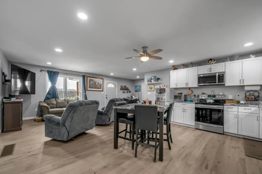 1291-1299 Muddy Creek Road Winchester KY 40391