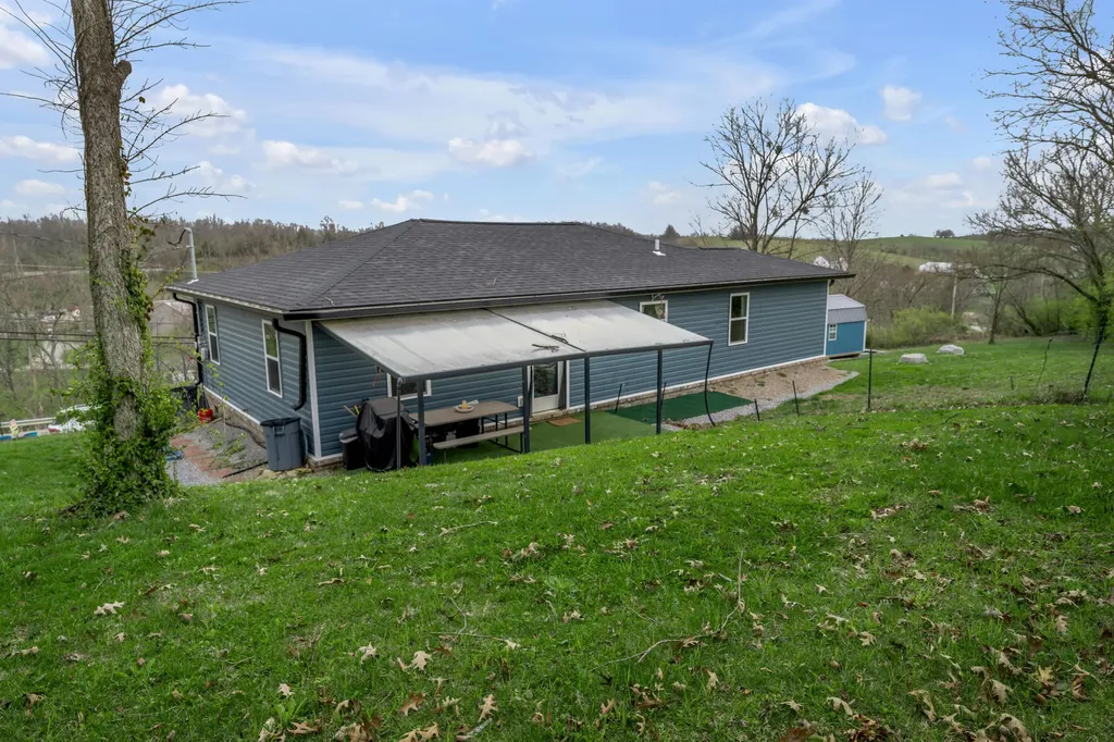 1291-1299 Muddy Creek Road Winchester KY 40391