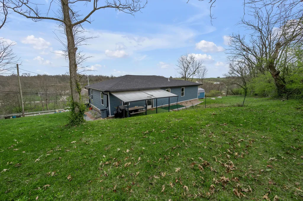 1291-1299 Muddy Creek Road Winchester KY 40391