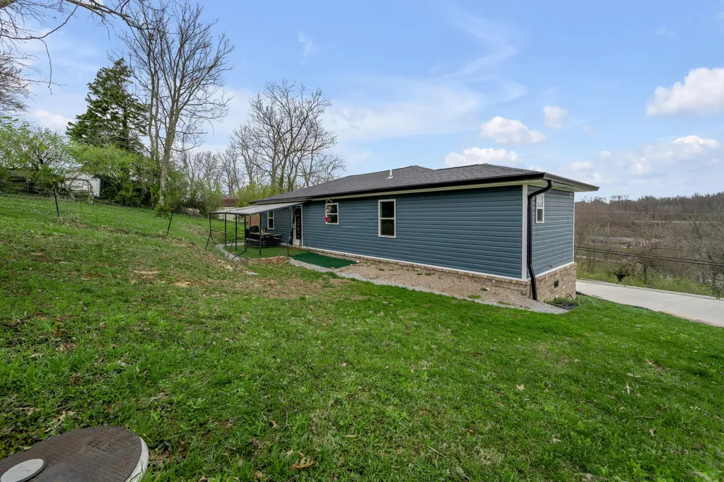 1291-1299 Muddy Creek Road Winchester KY 40391
