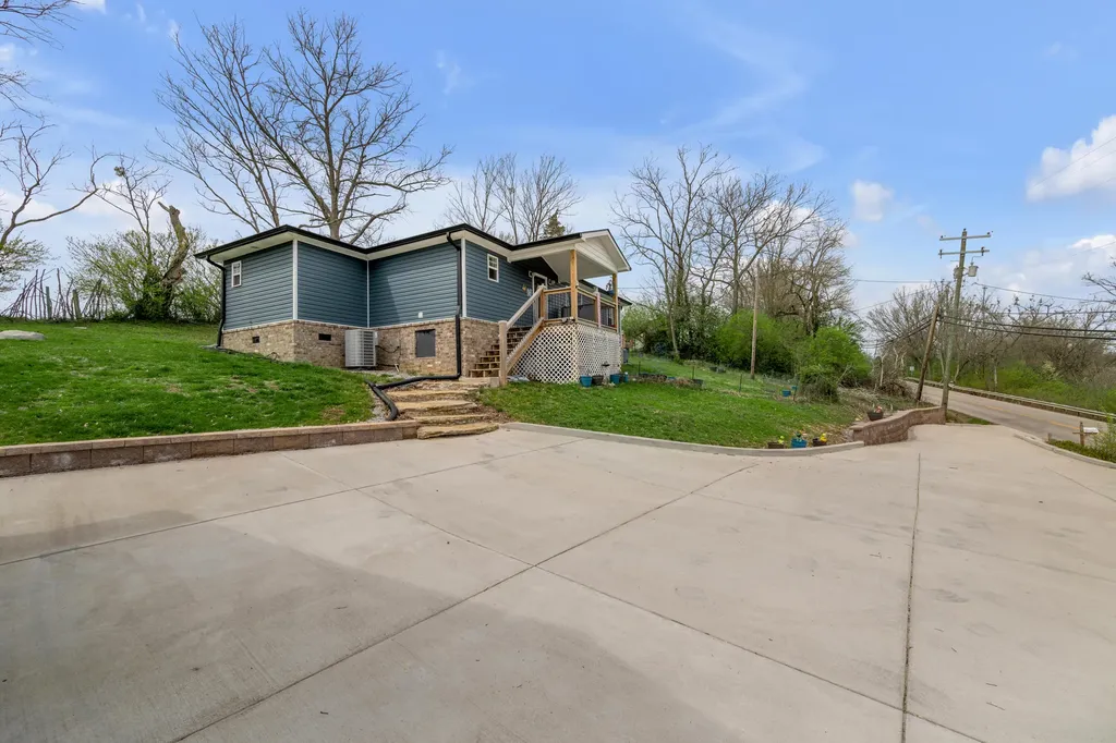 1291-1299 Muddy Creek Road Winchester KY 40391