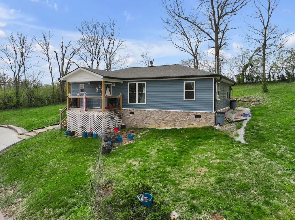1291-1299 Muddy Creek Road Winchester KY 40391