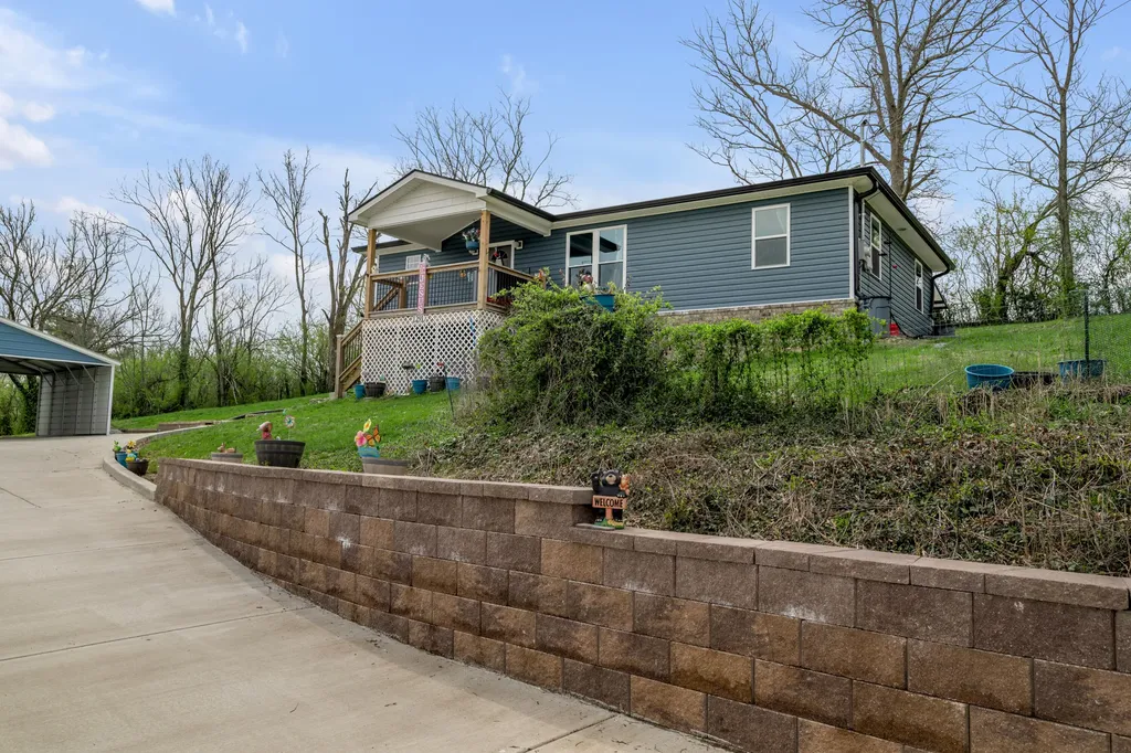 1291-1299 Muddy Creek Road Winchester KY 40391