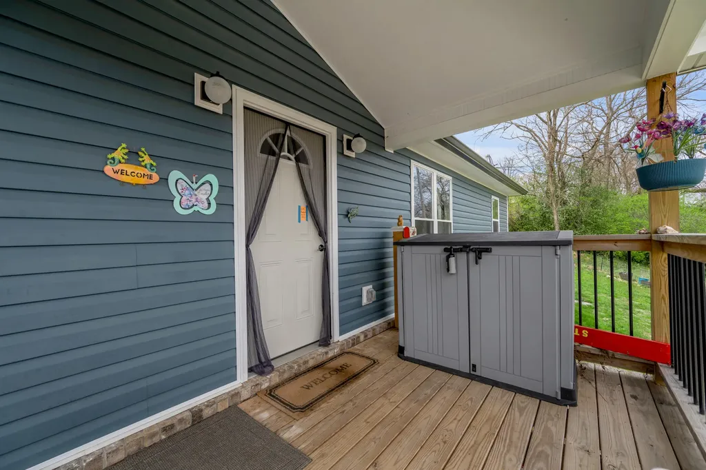 1291-1299 Muddy Creek Road Winchester KY 40391